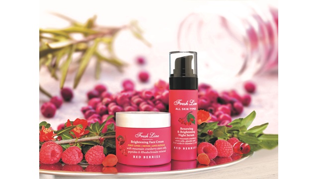 Red Berries with mountain cranberry stem cells
